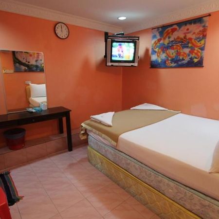 New Wave Hotel Sdn Bhd - Medan Batu Caves Zimmer foto